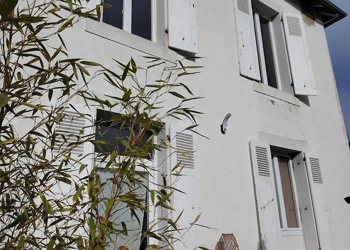 Дом отдыха La Tour Xviii Sarrouilles